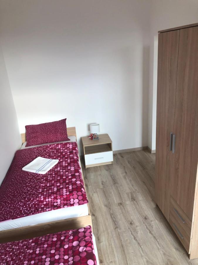 Pupos Apartman Szigliget Luaran gambar